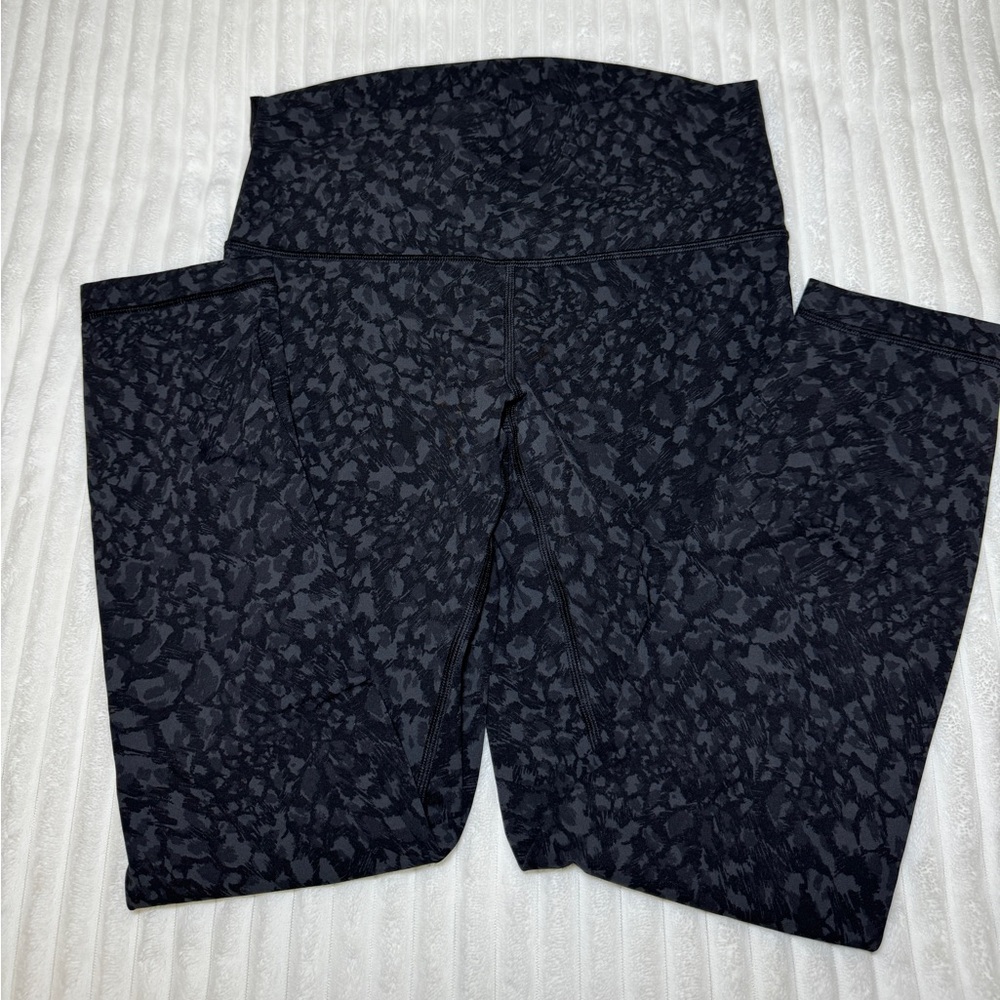 Lululemon Wunder Train Leggings  Size 8
